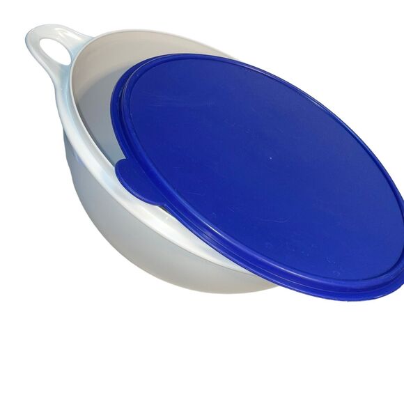 Tupperware 32 Cup Thatsa Mixing Bowl Large 2539A 2540A Blue White Vintage USA - Picture 4 of 12